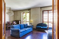 Two-bedroom Apartment of 153m² in Via Matteo Civitali 51