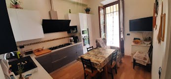 Two-bedroom Apartment of 90m² in Via Giandomenico Romagnosi 9