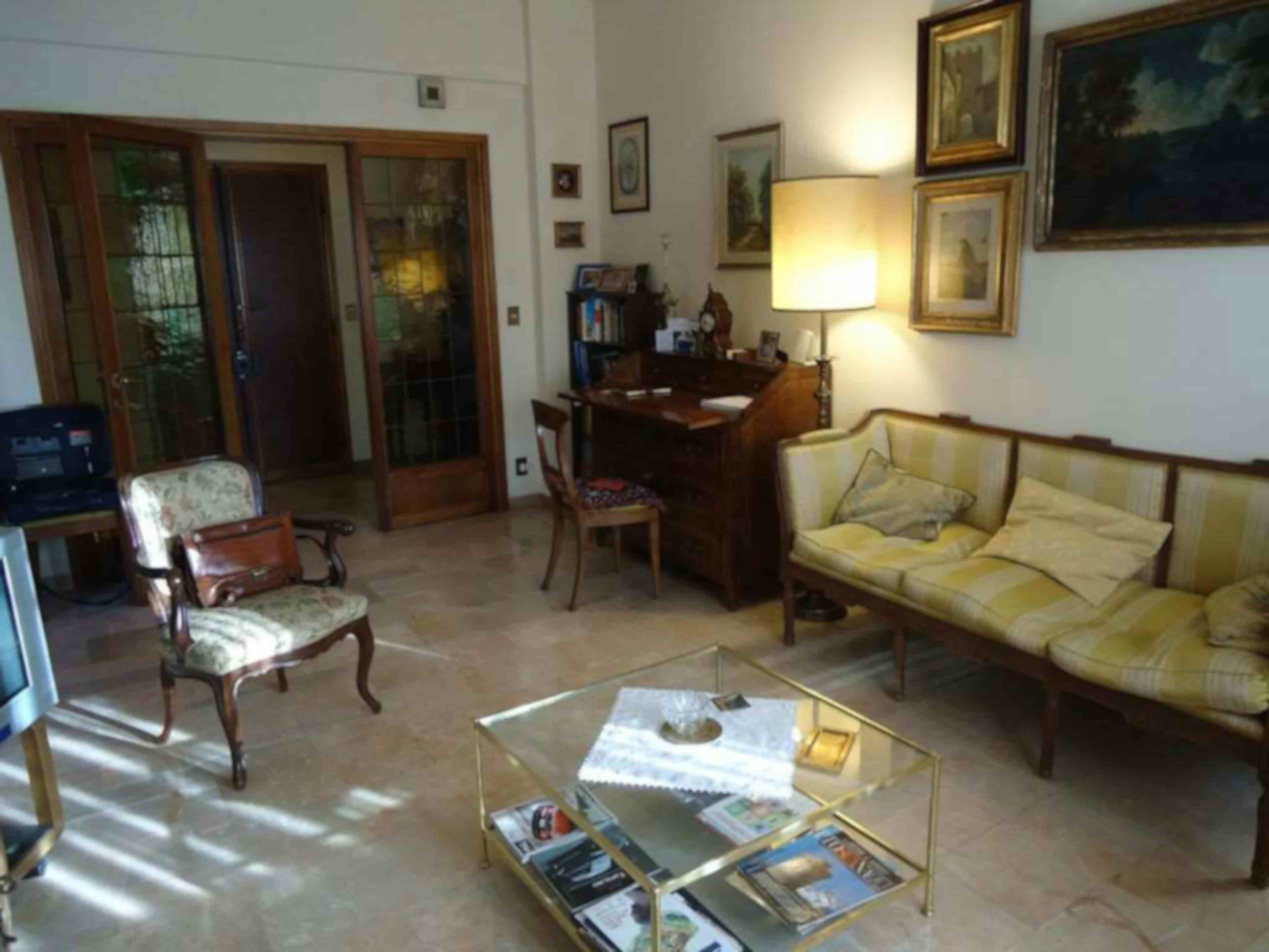Three-bedroom Apartment of 130m² in Via Bisarno