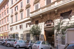 Two-bedroom Apartment of 71m² in Via Alessandria