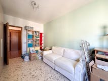 One-bedroom Apartment of 72m² in Via Eugenio Torelli Viollier 92