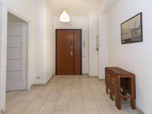 Two-bedroom Apartment of 90m² in Viale Ippocrate