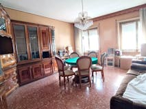 Two-bedroom Apartment of 100m² in Viale Marco Fulvio Nobiliore