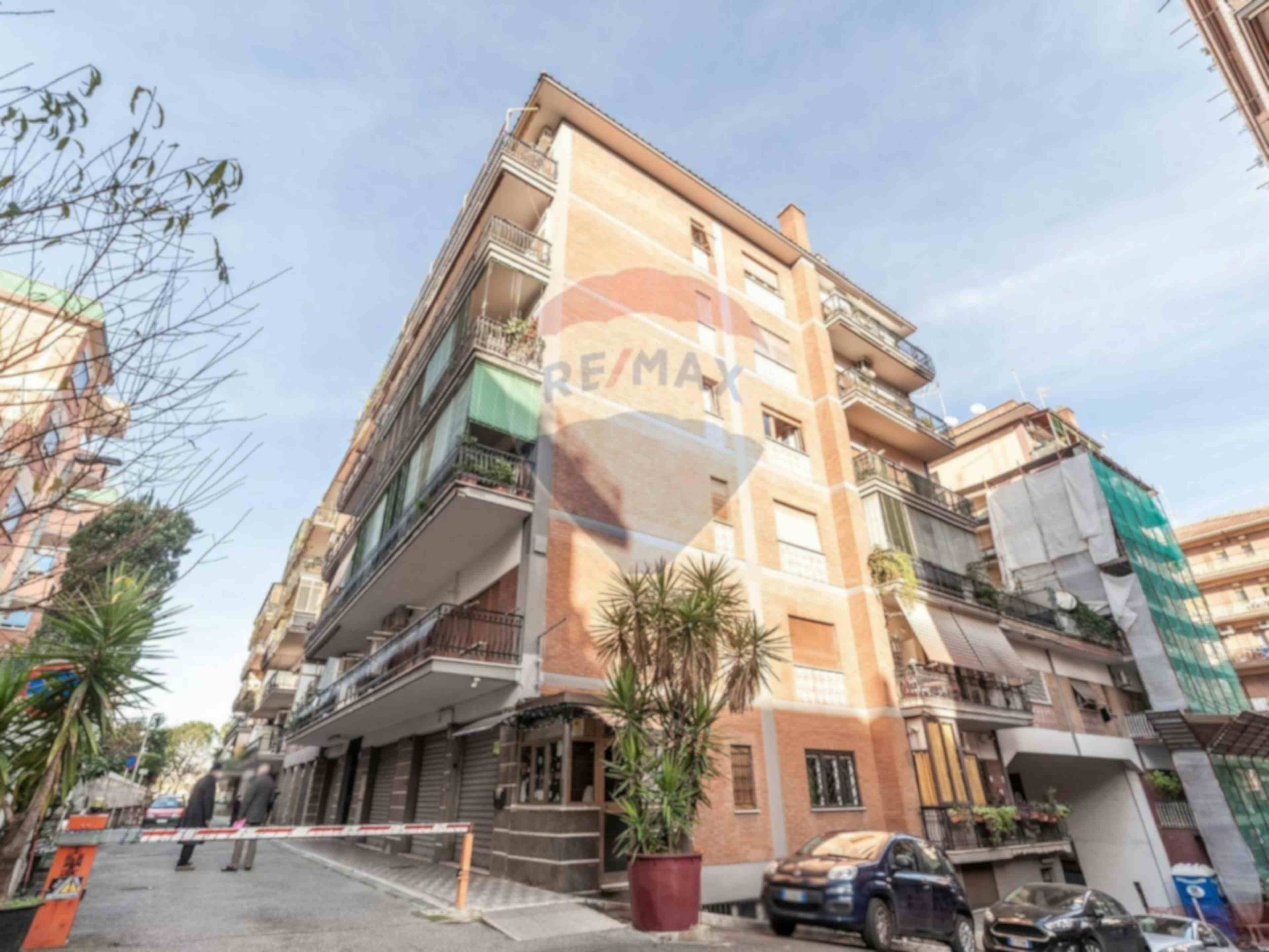 Two-bedroom Apartment of 90m² in Via Tarcento 60