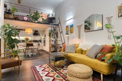 Two-bedroom Loft of 90m² in Via Panfilo Castaldi 37