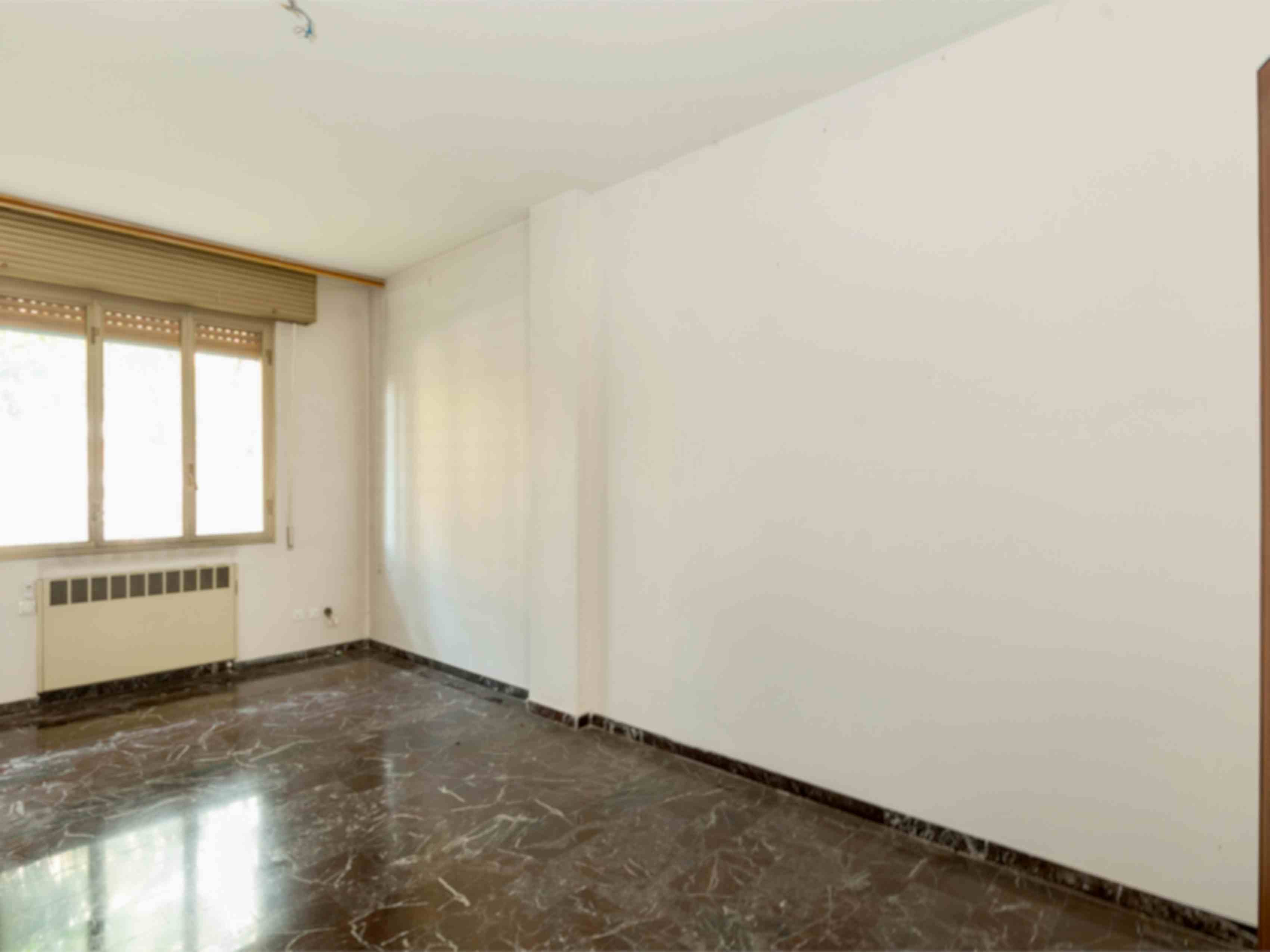 Three-bedroom Apartment of 119m² in Via Camillo Oblach 1