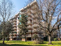 Two-bedroom Apartment of 125m² in Viale Roma 11