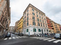 Two-bedroom Apartment of 90m² in Via Torquato Tasso