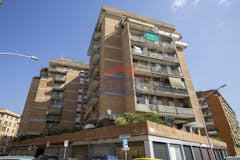 Three-bedroom Apartment of 81m² in Via Enrico Cosenz 11