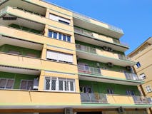 Three-bedroom Apartment of 129m² in Via Alessandro Bertolini