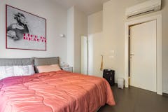 Three-bedroom Apartment of 130m² in Via Oreste Tommasini