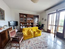 Three-bedroom Apartment of 140m² in Via Filippo Turati 31
