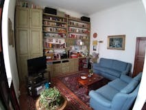 Two-bedroom Apartment of 80m² in Via dei della Robbia 60