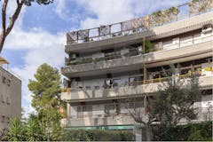 Three-bedroom Apartment of 165m² in Largo Temistocle Solera 