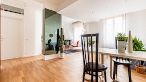 Two-bedroom Apartment of 107m² in Via Giuseppe Giusti 32