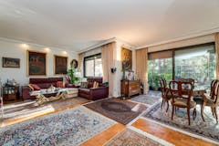 Three-bedroom Apartment of 160m² in Viale Cortina D'ampezzo