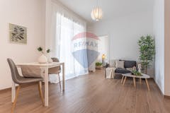 Two-bedroom Apartment of 65m² in Via Portuense