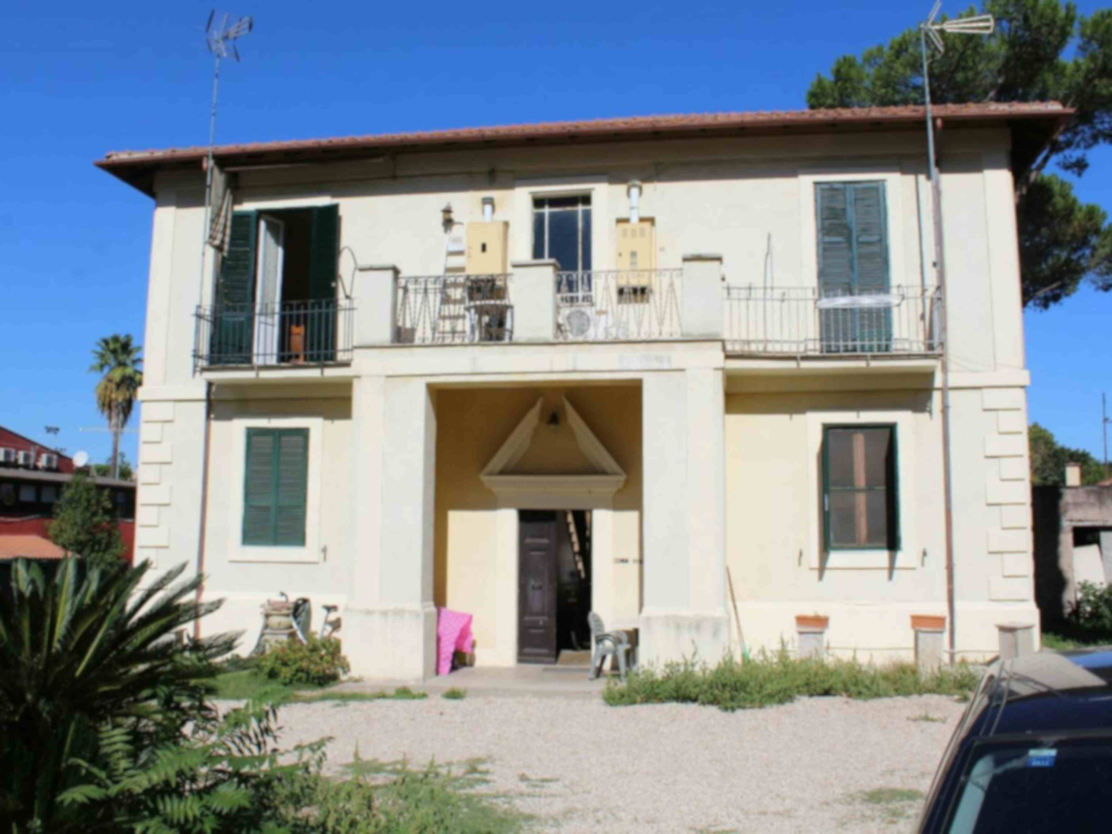 One-bedroom Apartment of 65m² in Via Di Pietralata