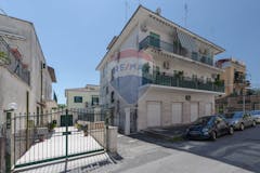 Two-bedroom Apartment of 60m² in Via Giovanni Battista Radice
