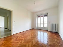 One-bedroom Apartment of 67m² in Corso Vercelli 150