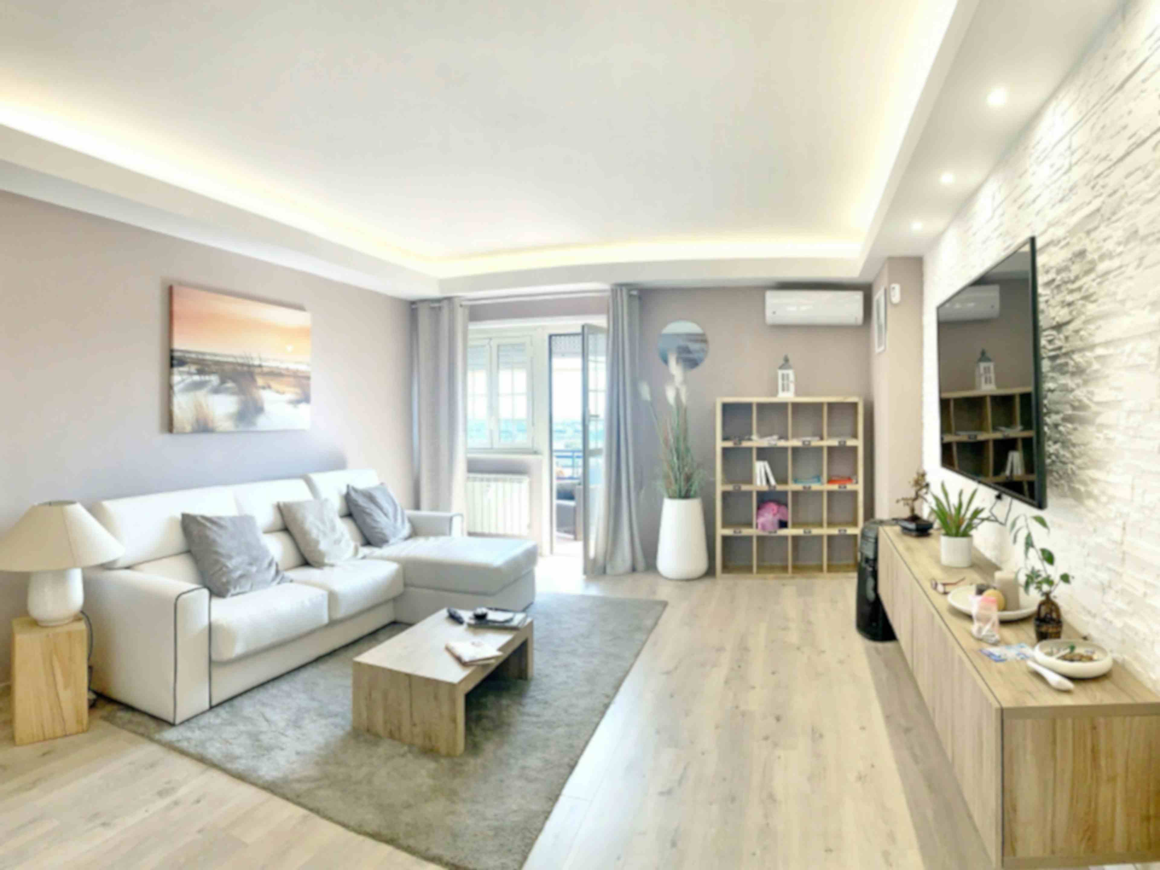 Two-bedroom Apartment of 115m² in Via Simonide