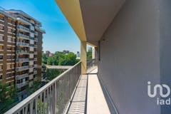 Two-bedroom Apartment of 118m² in Via Gallarate