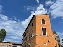 One-bedroom Apartment of 60m² in Via della Pisana