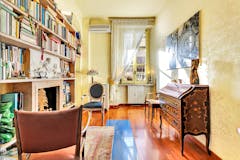 Three-bedroom Apartment of 150m² in Via Felice Bellotti 4