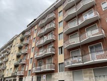 Two-bedroom Apartment of 80m² in Via Duino