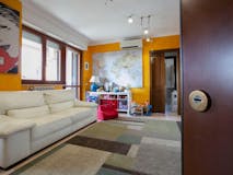 Two-bedroom Apartment of 90m² in Via Maurizio Pagliano