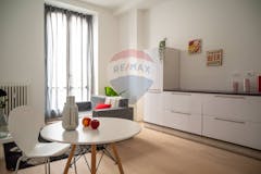 Two-bedroom Apartment of 76m² in via Bertola
