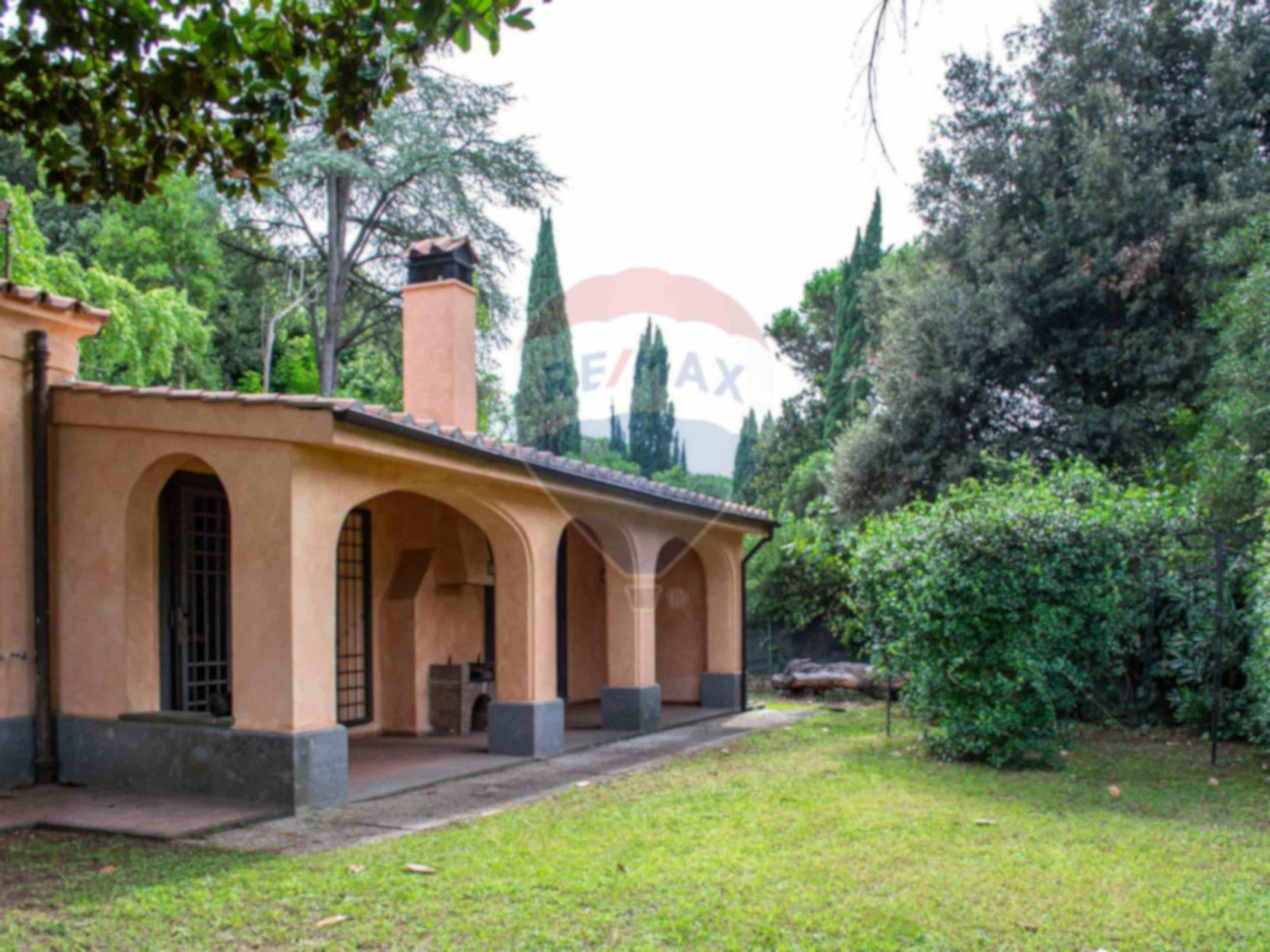 Villa di 256m² in Via Appia Antica