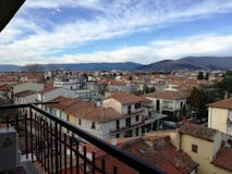 Two-bedroom Apartment of 95m² in Piazza Dante 35