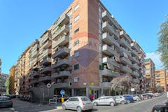 One-bedroom Apartment of 65m² in Via Pietro Mengoli