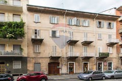 One-bedroom Apartment of 70m² in Via Viverone
