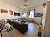 Three-bedroom Apartment of 100m² in Piazza Pier Vettori
