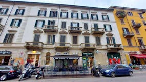 Two-bedroom Apartment of 100m² in Via Vigevano