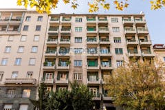Two-bedroom Apartment of 100m² in Viale Caldara