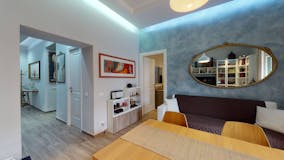 One-bedroom Apartment of 60m² in Via Valmontone