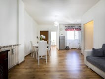Two-bedroom Apartment of 85m² in Via Pisino