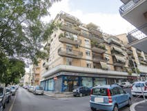 Three-bedroom Apartment of 145m² in Via Severo Carmignano