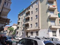 Two-bedroom Apartment of 70m² in Via Cuneo