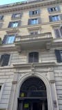 Two-bedroom Apartment of 105m² in Via Flavia 112