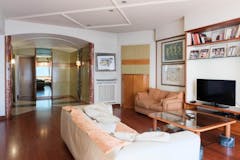 Four-bedroom Apartment of 220m² in Via Anapo 29