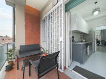 Two-bedroom Apartment of 91m² in Via Ludovico de Simoni