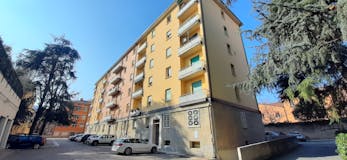 Two-bedroom Apartment of 90m² in Via Sant'Isaia 6