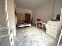 Two-bedroom Apartment of 100m² in Via Quinto Novio 43