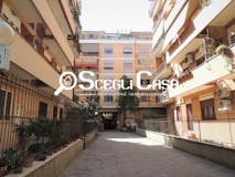 Two-bedroom Apartment of 110m² in Viale Appio Claudio