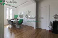 Four-bedroom Apartment of 165m² in Via Castelfidardo