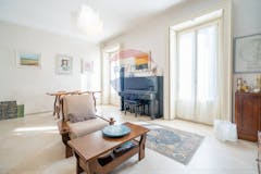 Three-bedroom Apartment of 181m² in Via M. Gioia